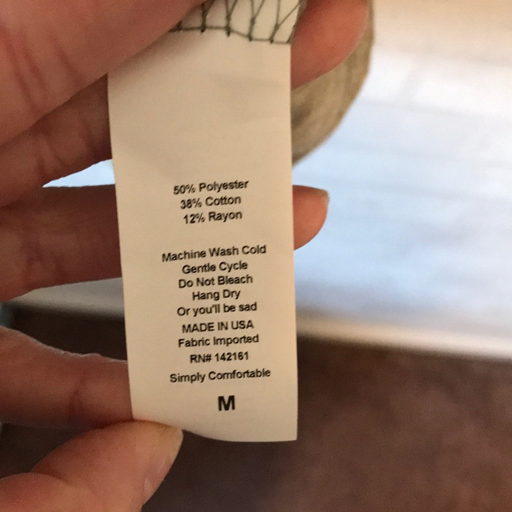 LuLaRoe Randy Tee - Picture 4 of 5